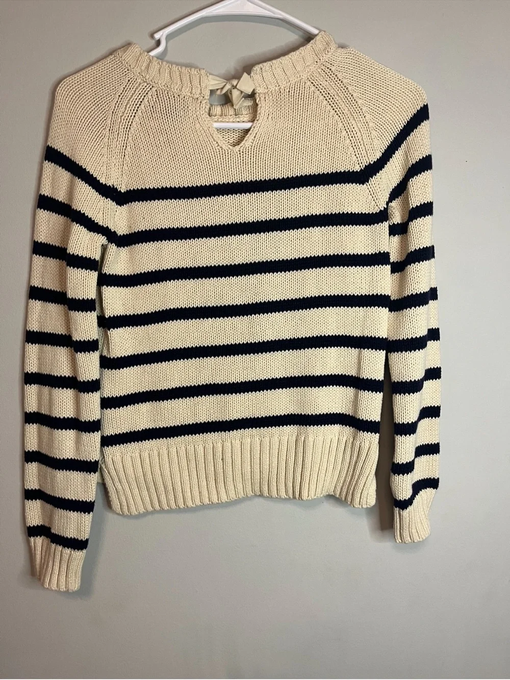 GAP kids Cream and Black Striped Crewneck Sweater xxl 14/16